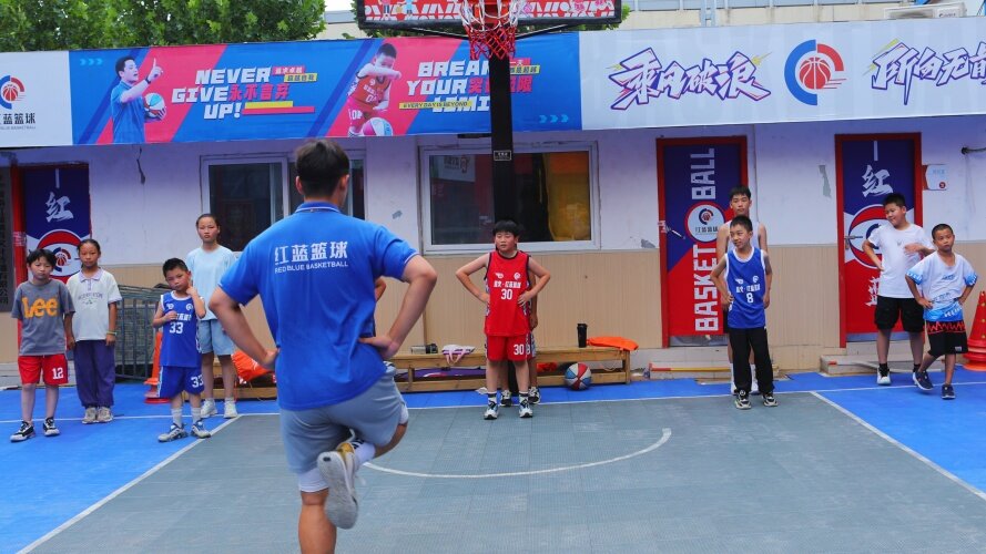 瑞火人物 | 明星教练袁鸿基：斜杠青年拥有超能力