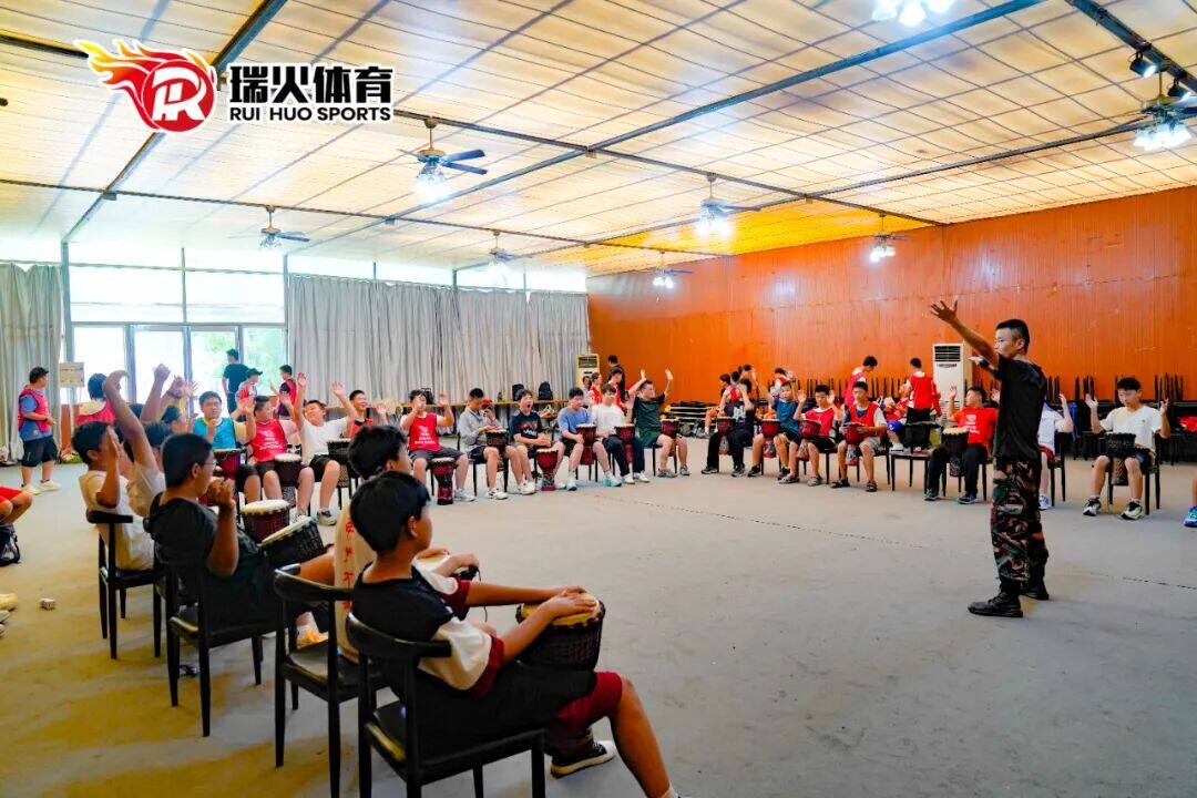激情夏日·嗨玩皮划艇——2025瑞火体育暑期狂欢研学营  
