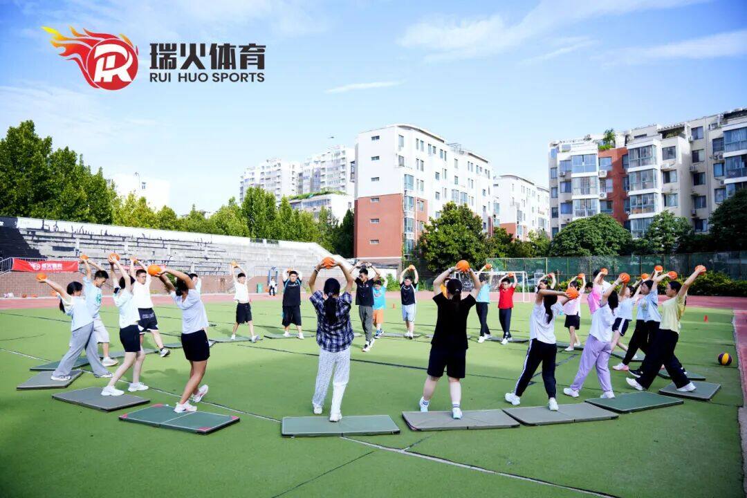 瑞火人物 | 中考金牌教练逯树琪：用专业实力打造核心教学，这位瑞火教练究竟有多“硬核”