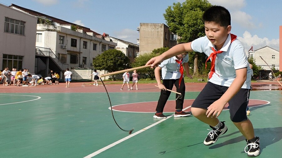 人民日报评论：不该消失的课间10分钟